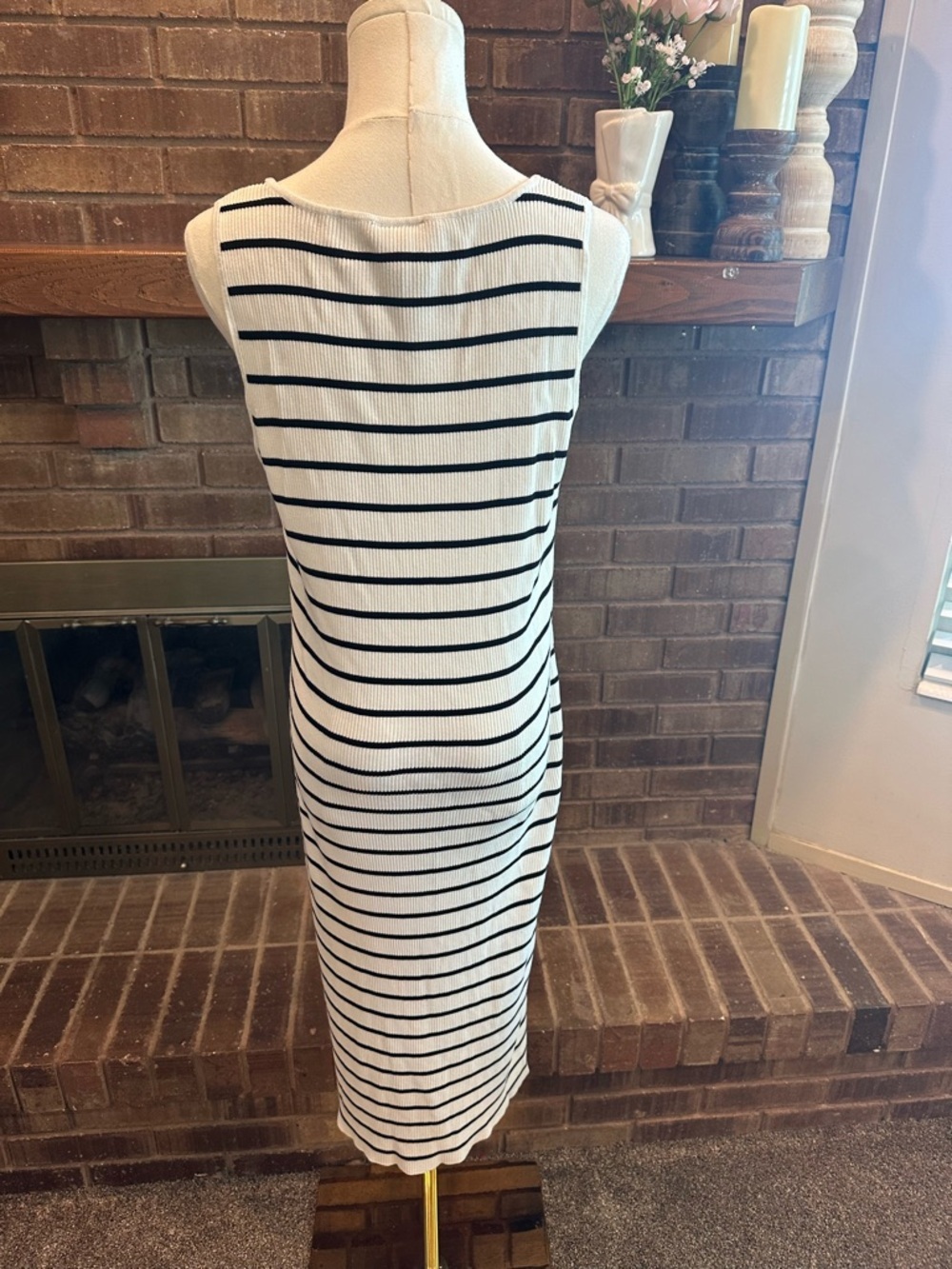 Rachel Zoe Striped Ribbed Knit Midi Dress Size L White Black Minimalist Chic - Picture 2 of 3